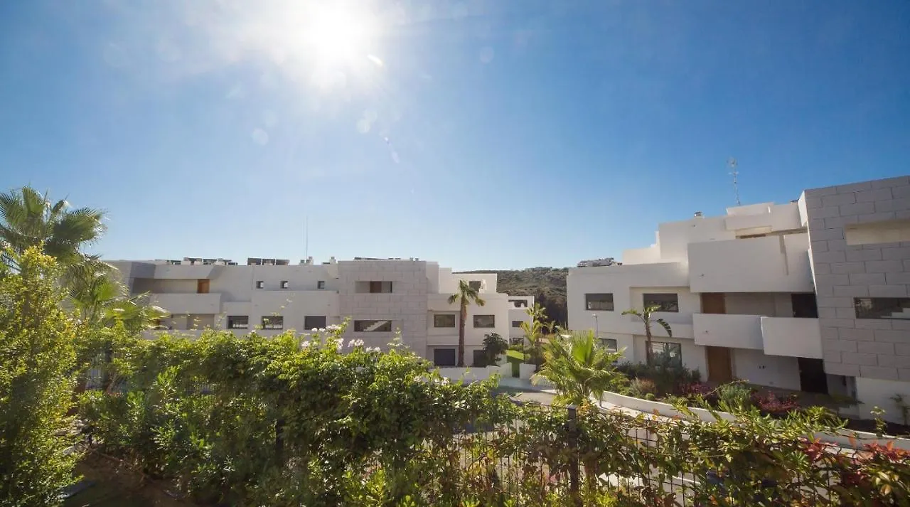 Cg7 Casares Green Apartment